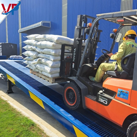 Cầu dẫn CONTAINER